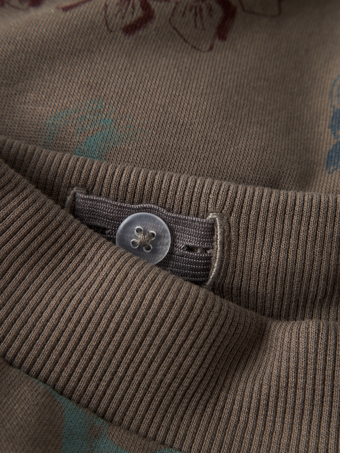 model_shot-front_full